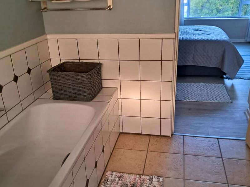 To Let 2 Bedroom Property for Rent in Pinnacle Point Golf Estate Western Cape